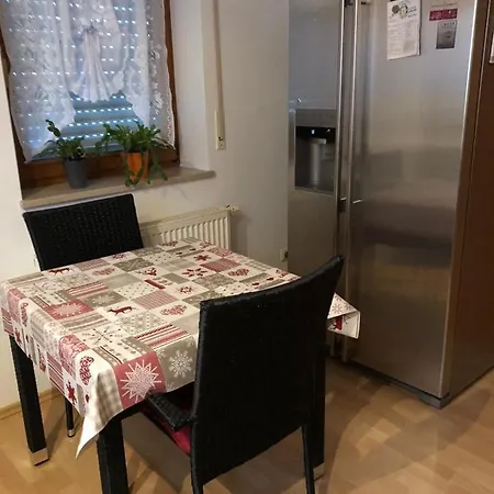 Appartement Konnis *